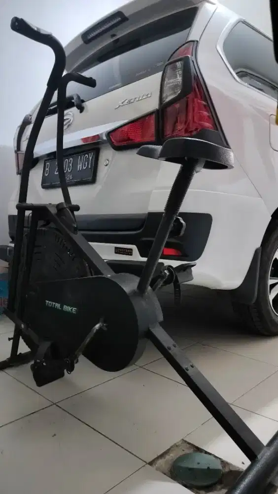 Sepeda statis second