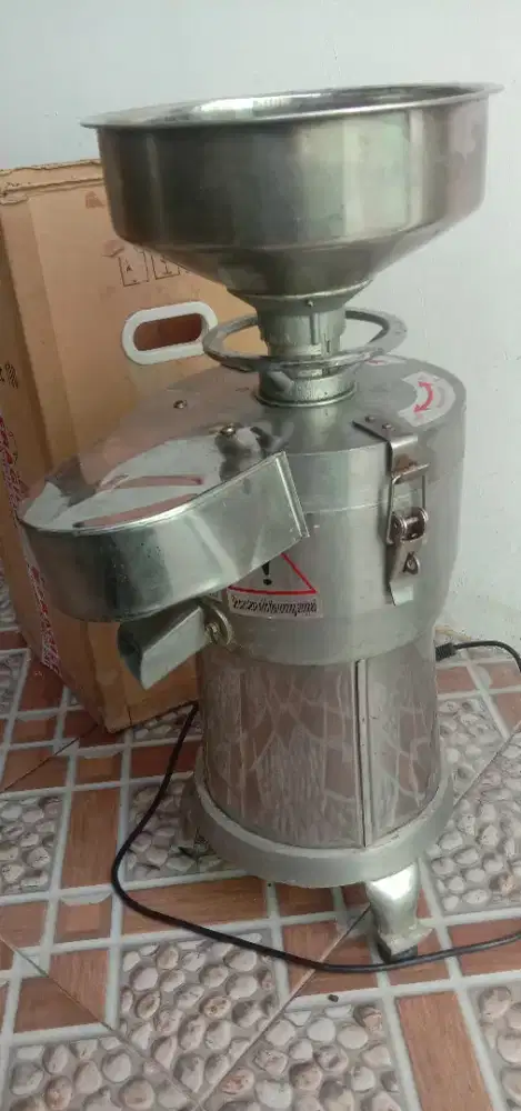 Penggilingan sari kedelai