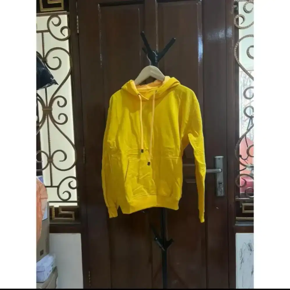 Hoodie sisa produksi masih bnyk varian warna