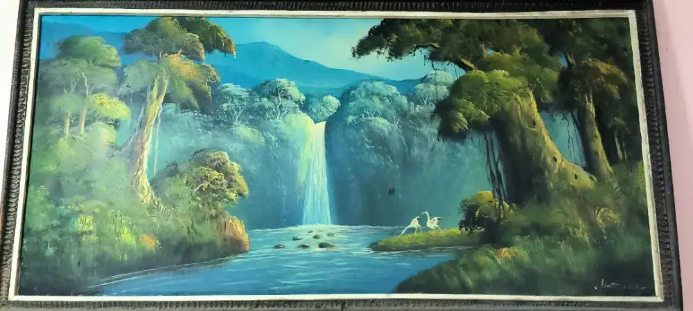 Lukisan air terjun dengan bingkai