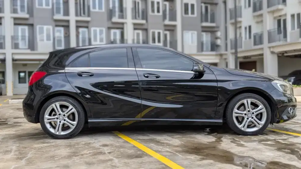 JUAL MERC. BENZ A200 AT (W176) BLACK 2014