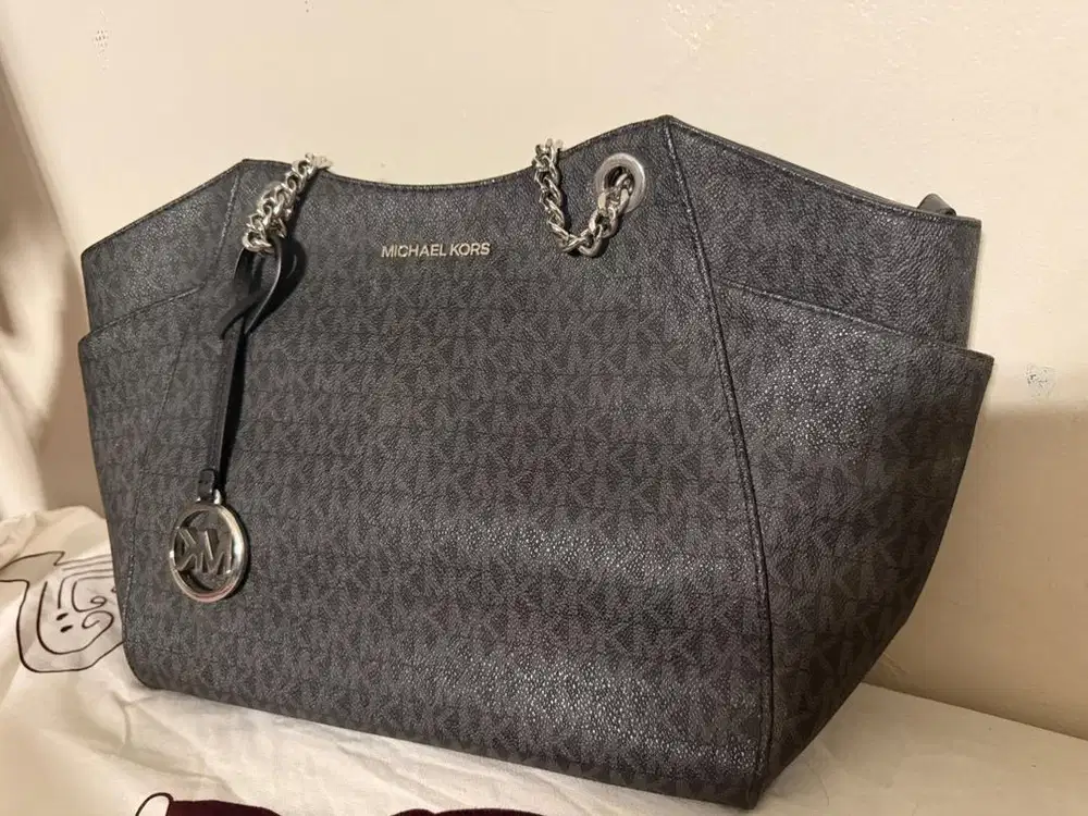 Tas Michael Kors Jet Set Signature Logo Top