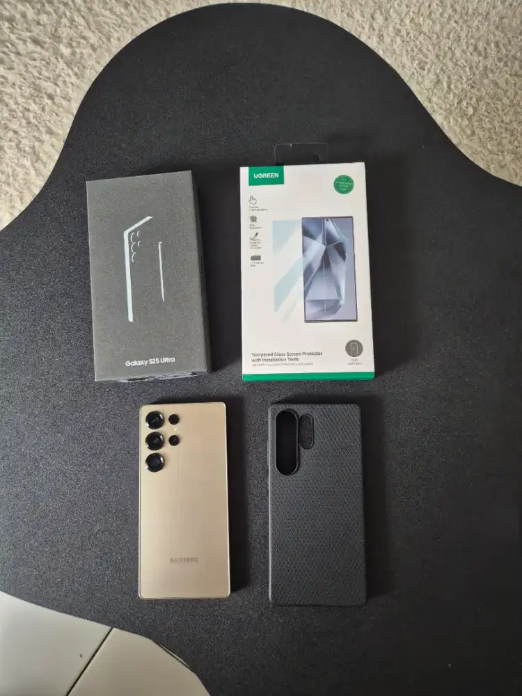 Samsung s25 ultra 12gb / 512gb like new