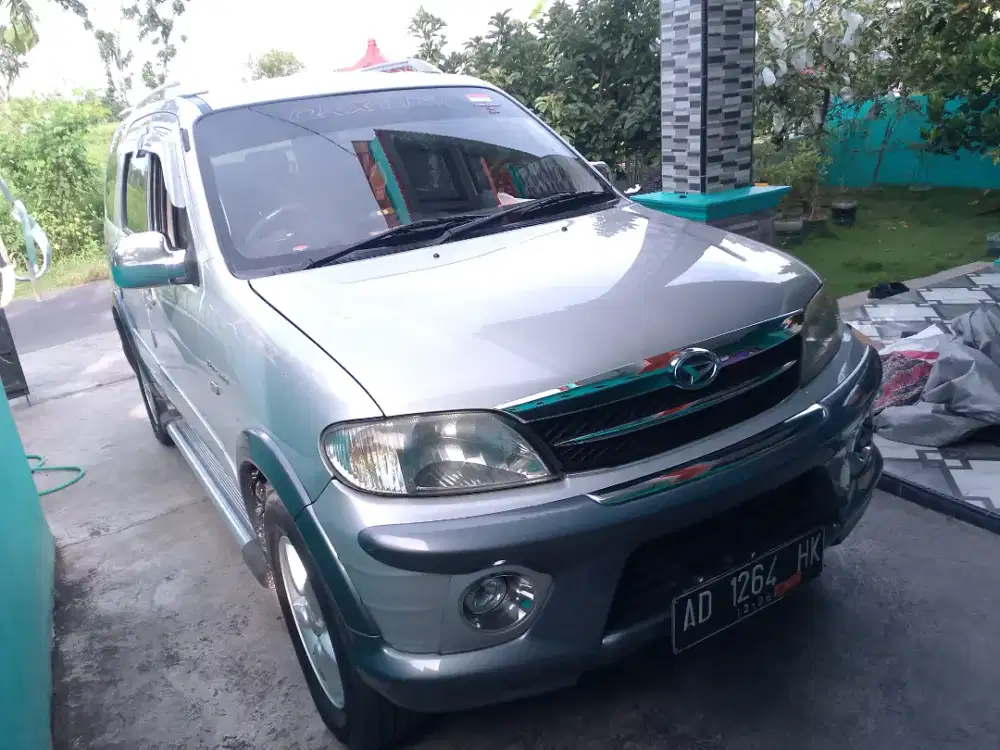 DAIHATSU TARUNA FGX 1.5 2005