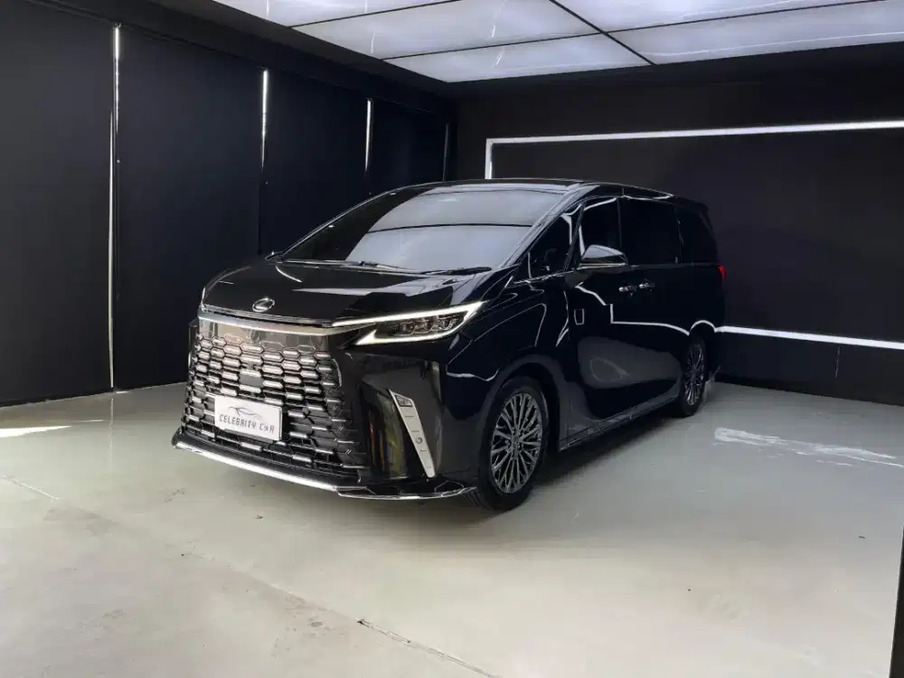 Brand New LEXUS LM 350 Hybrid 7 Seater 2024 Graphite Black , Asli Bali