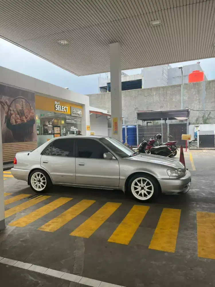 FS : Toyota Corolla AE112 Silver type G A/T thn 2000, pemakai