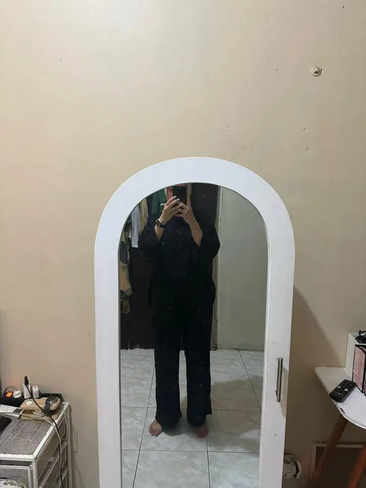 DIJUAL RAK MAKEUP & HIJAB KACA SECOND