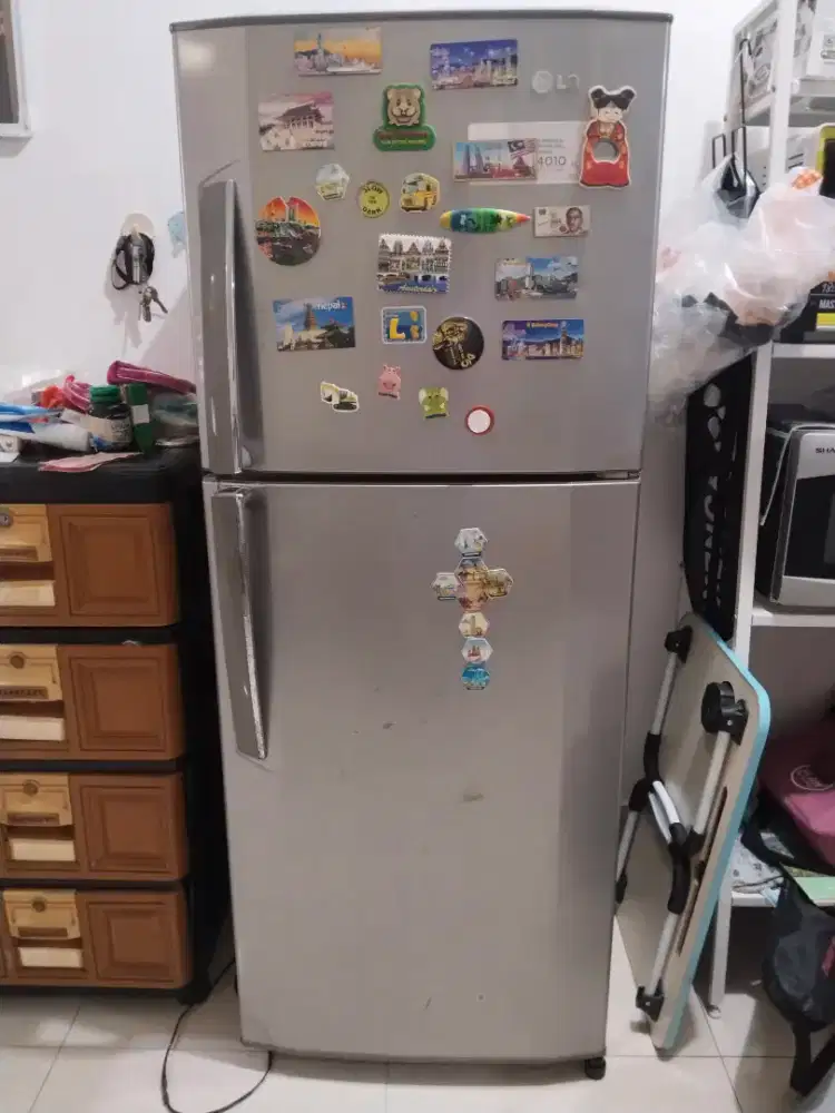 Kulkas Bekas merk LG