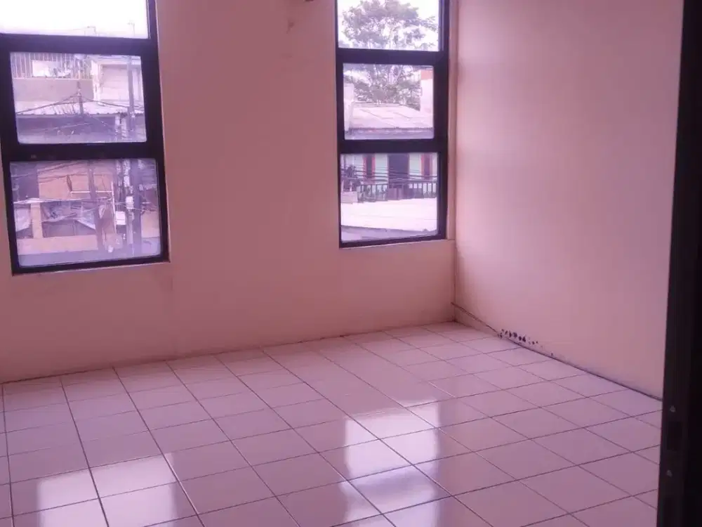 Dijual atau Disewakan Ruko 2 lantai di Kayu Putih Murah Siap Huni