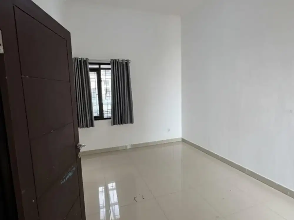 Dijual Rumah Siap Huni Nyaman Terawat Lokasi Strategis di Daerah Sayap Antapani Bandung