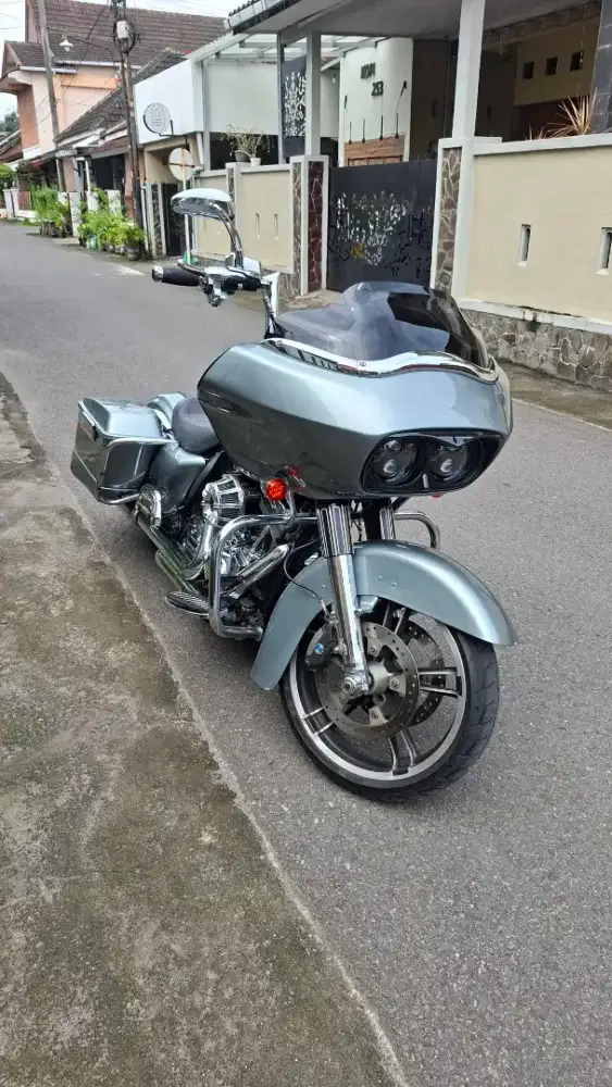 ROADGLIDE ULTRA 2012 FULLPAPER