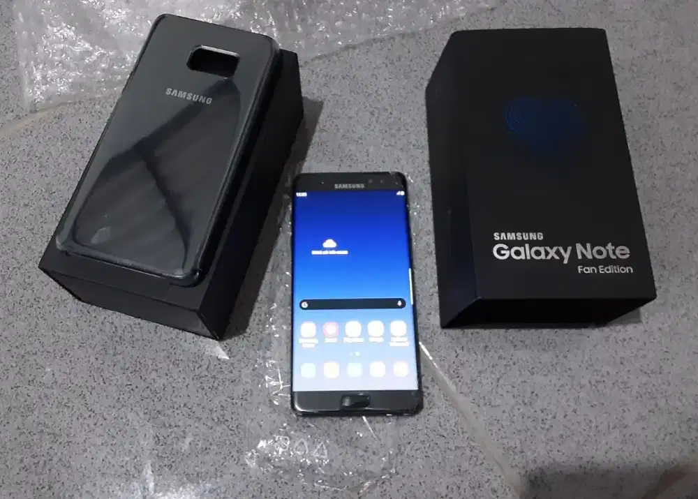 SAMSUNG GALAXY NOTE FE 4/64 (FSET ORI)