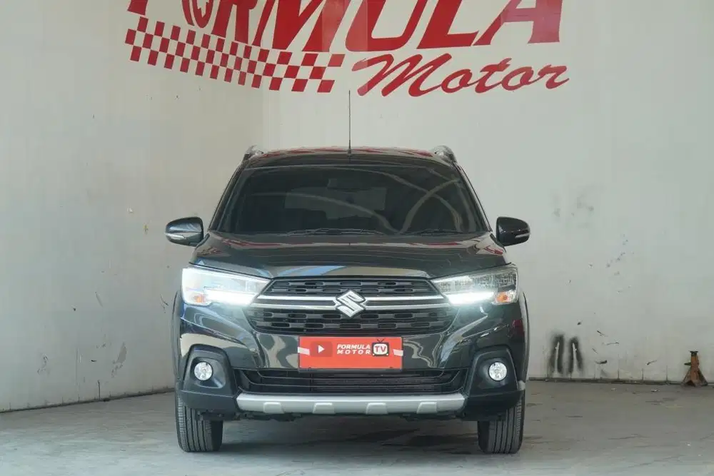 Suzuki XL 7 Alpha Matic AT tahun 2021 hitam XL7 DP minim 36 juta