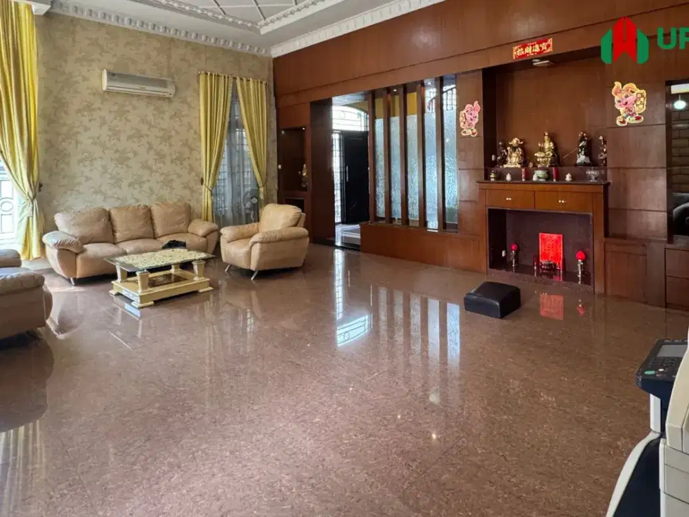 DIJUAL RUMAH DI KOMPLEK CEMARA ASRI MEDAN