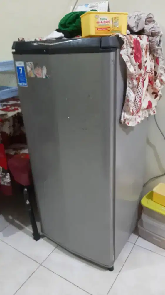 Kulkas aqua bekas masih ok