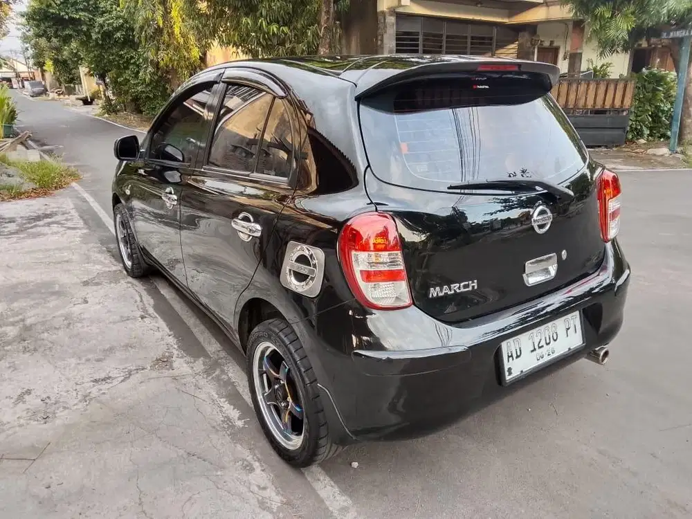 Nissan March Th 2013 Asli AD Cakep