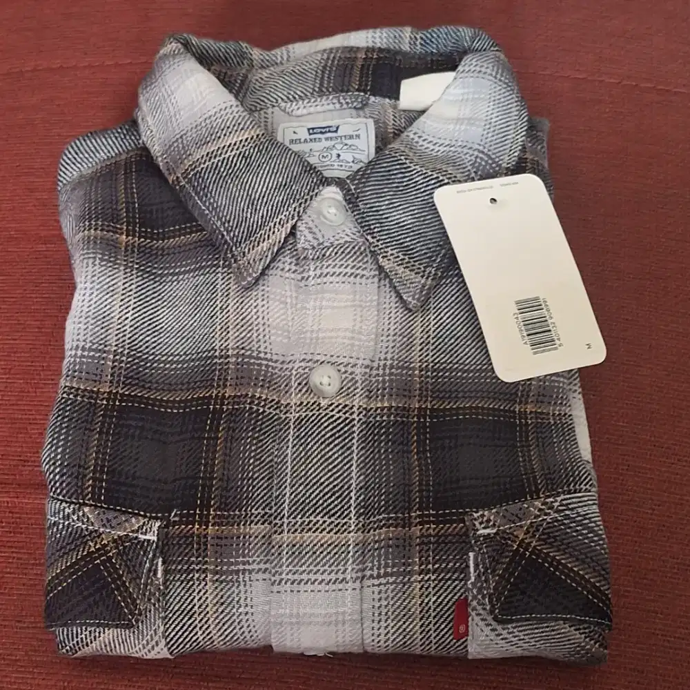 Kemeja lengan panjang