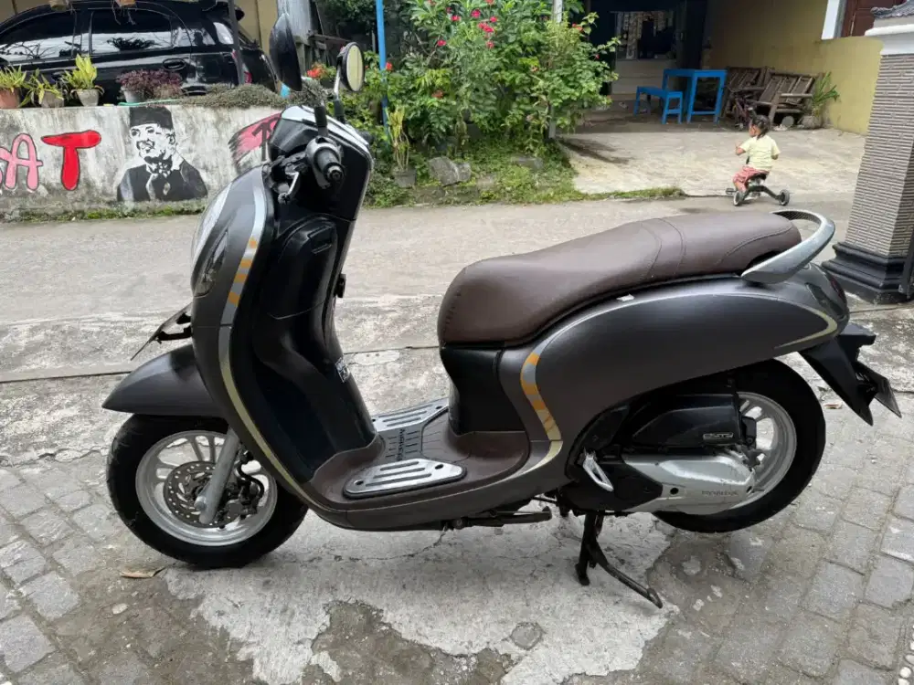 Scoopy keyless THN 2021 plat AB Kulon Progo