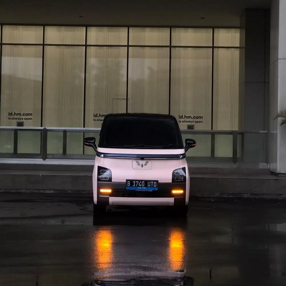 Harga Cash Wuling Air EV Long Range Pro 300 KM Pink 2023 Listrik