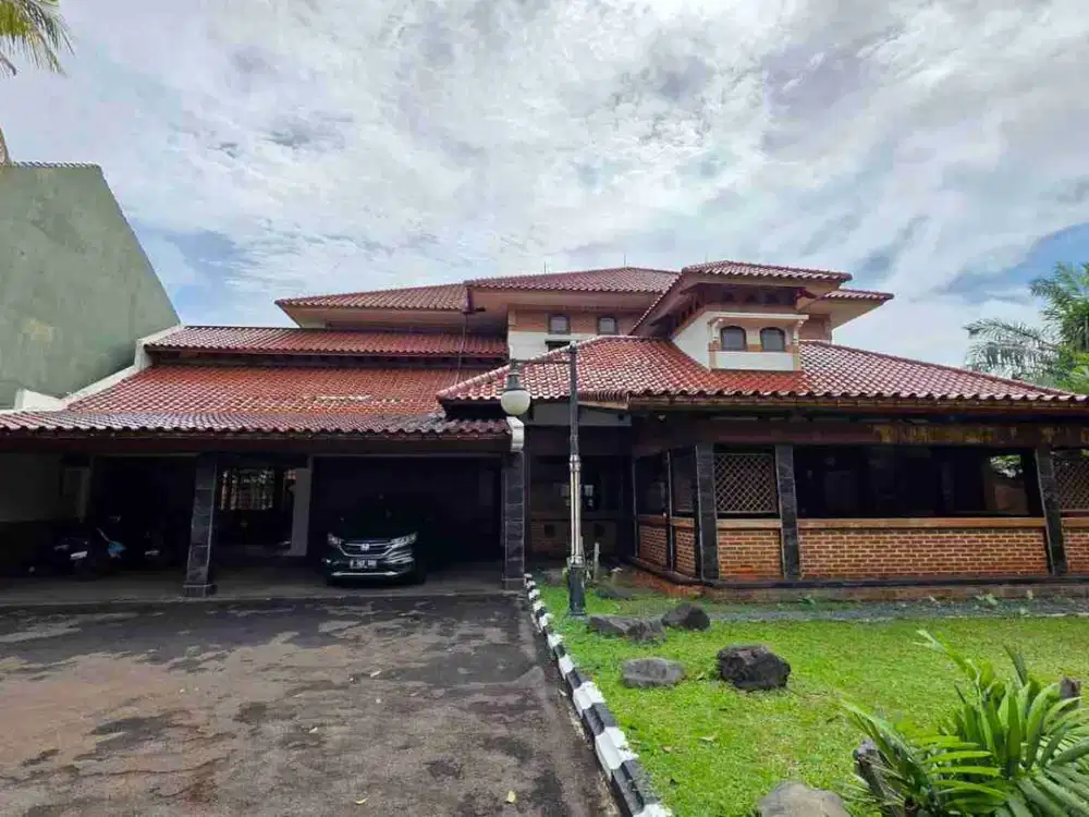 Lenteng Agung, Jakarta Selatan, mewah, luas, bangunan kokoh, harga di bawah pasaran