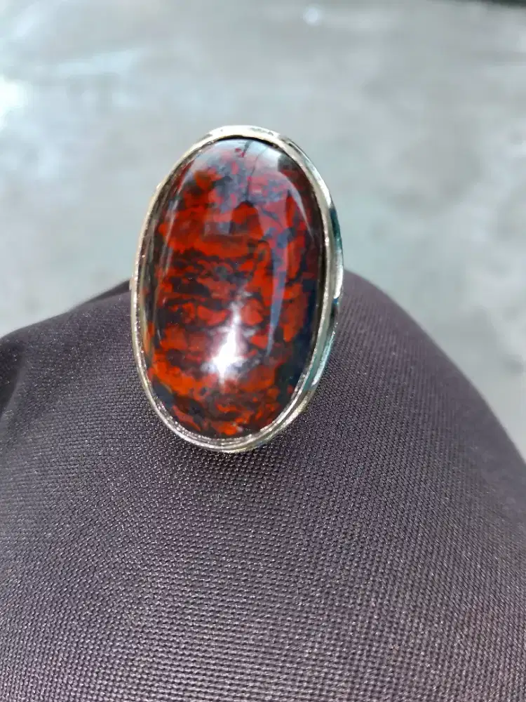 BADAR BESI MERAH CORAK SAKRAL