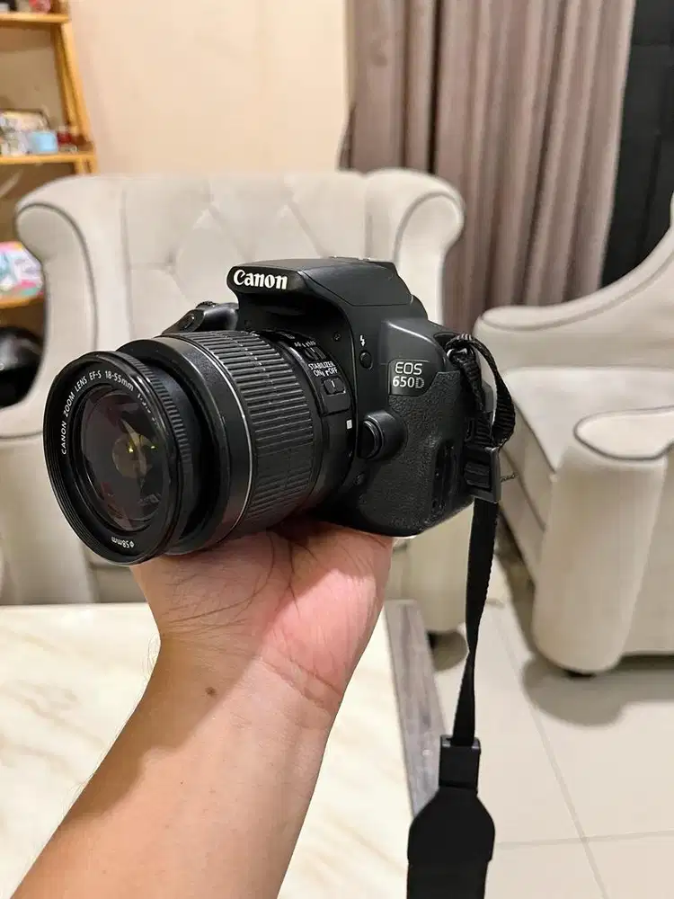 Camera DSLR CANON 650D