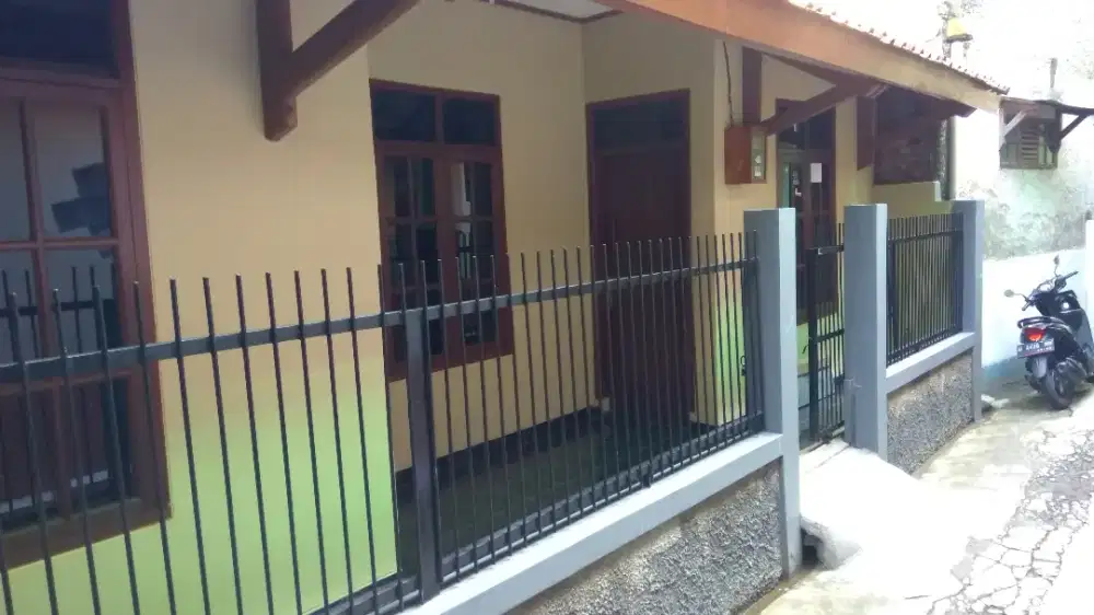 Disewakan rumah tahunan/bulanan