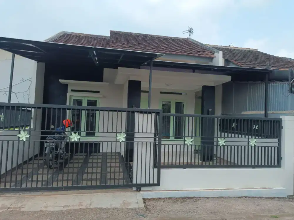 Rumah Bagus Jalan Lebar Siap Huni Dekat Alun-Alun Kota Sukabumi Jawa Barat