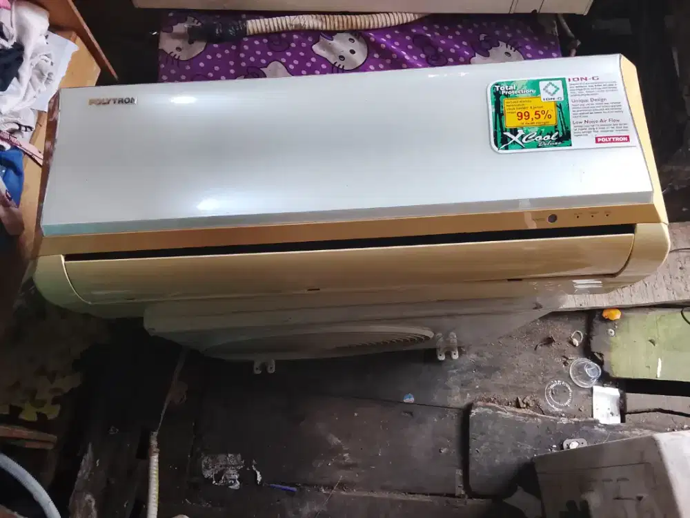 AC Polytron setengah pk kondisi bagus dingin siap pake no minus