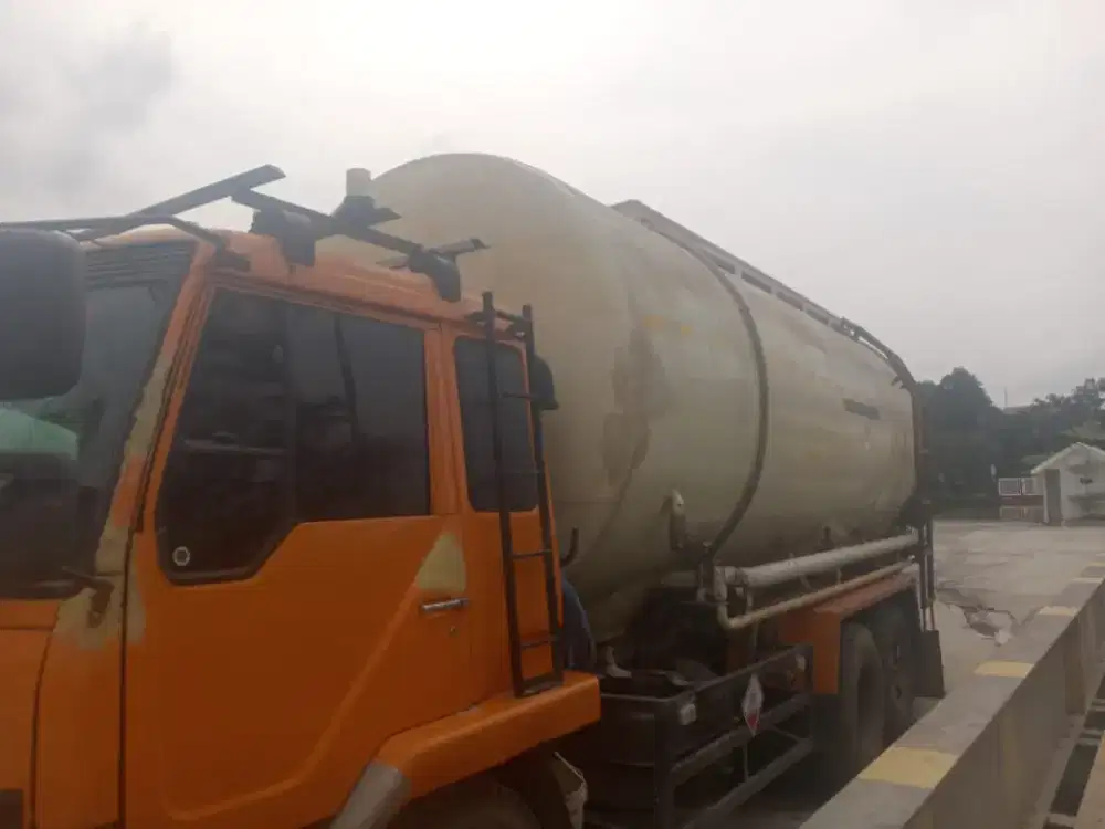 MITSUBISHI FUSO 220 PS