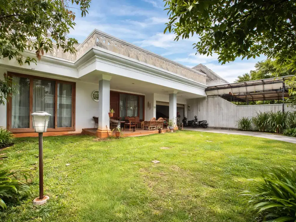 Rumah Prestise di Taman Radio Dalam, Kebayoran Baru - Lahan Luas 792 m², SHM