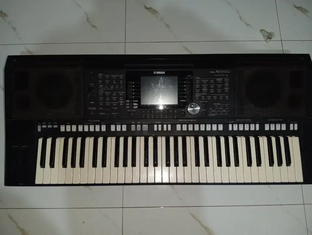 YAMAHA PSR S950