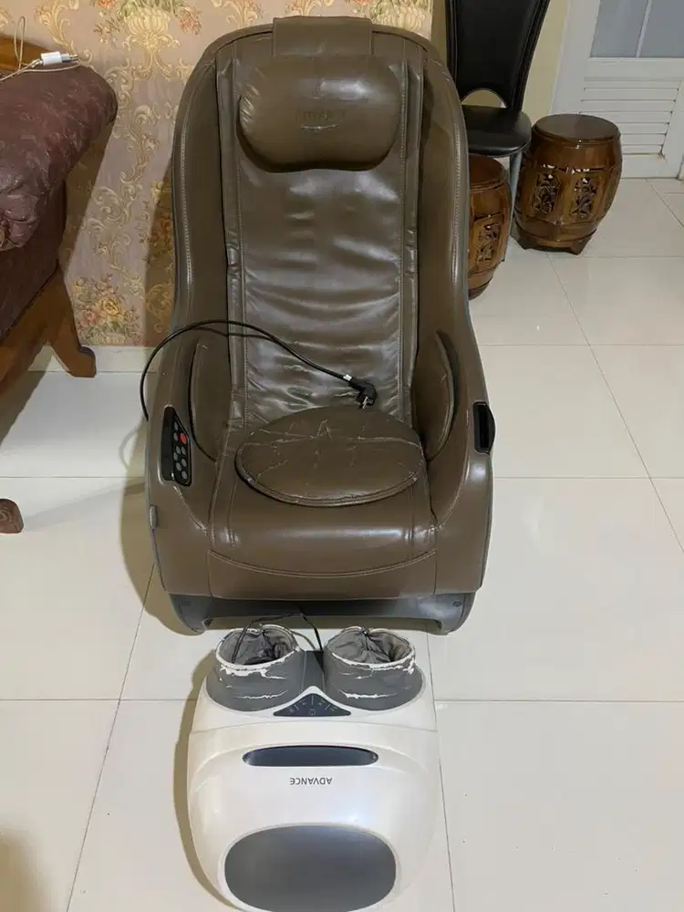 kursi pijat ADVANCE satu paket dengan alat pijat kaki