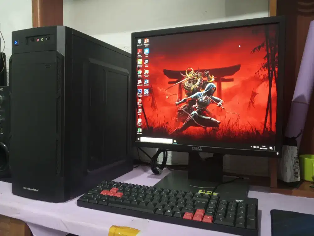 Pc gaming roblox (intel core i5 + ssd + vga nvidia + monitor 19inch)