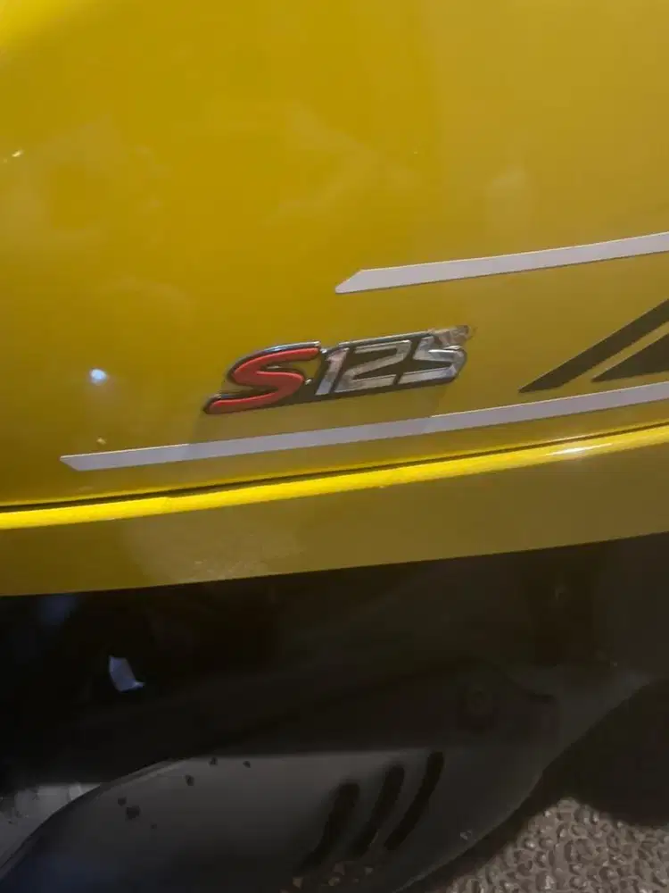 Dicari emblem Vespa S 125 iget