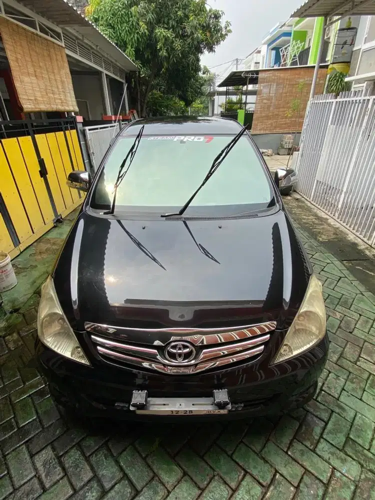 Toyota Kijang Innova 2010 Diesel