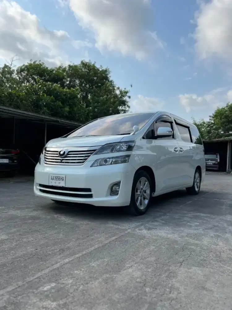 Toyota Vellfire Type 2.4 V Premiumsound Tahun 2010