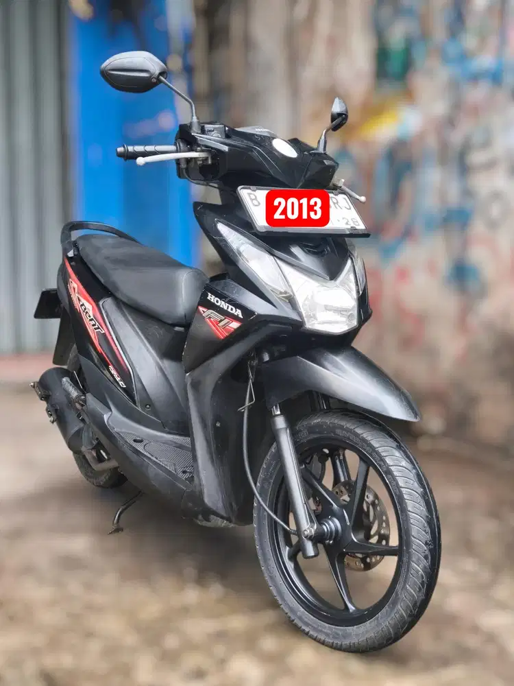 Jual cepat Honda Beat Fi 2013 pajak super panjang tgn 1