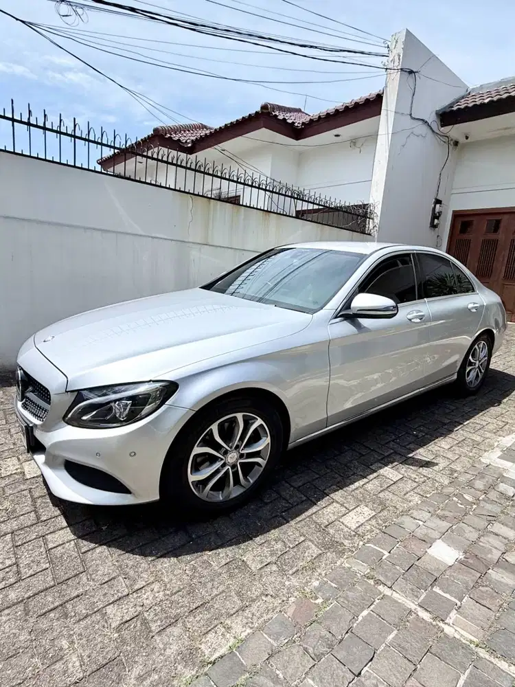 Mercy C200 W205 2017 Faktur 2018 Low KM Pajak JAN 2027