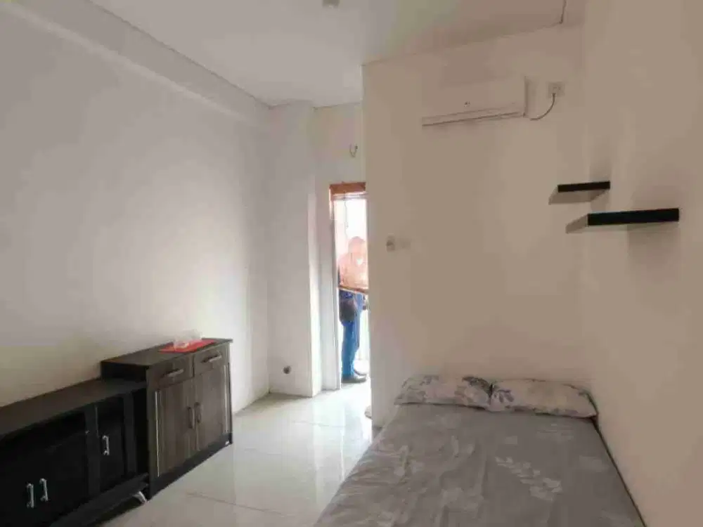 DIJUAL TERMURAH  APARTEMEN GUNAWANGSA MERR STUDIO GRESS FURNISH