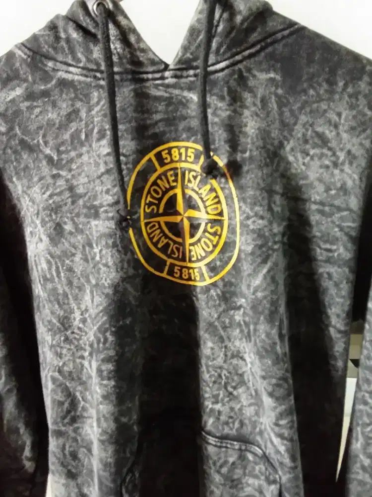 Jual Sweater STONE ISLAND - SUPREME