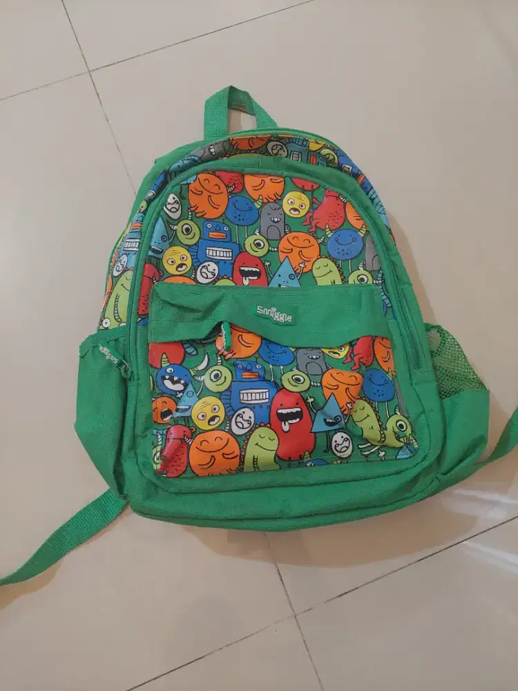 Dijual tas smiggle