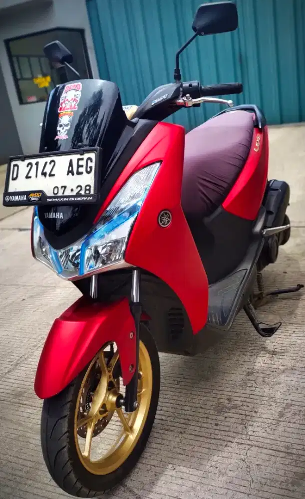 MOTOR YAMAHA LEXI S VVS 2023 keyless