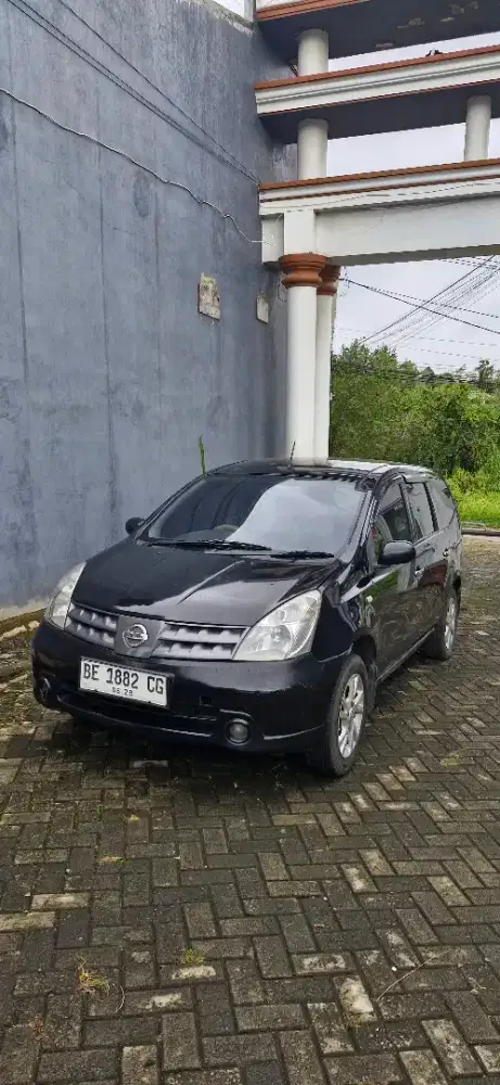 Nissan Grand Livina 2008