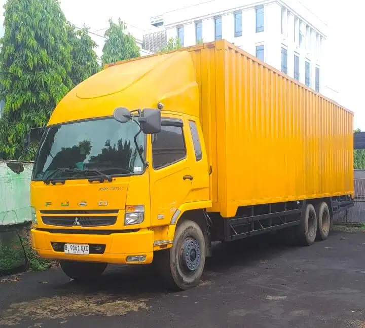 MULUS+banBARU MURAH Mitsubishi Fuso tronton 6x2 HD Box besi 2022 bok