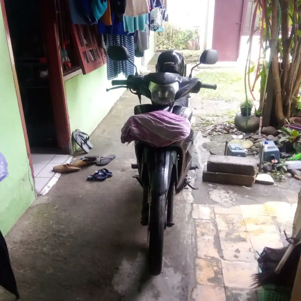 Yamaha Vega rr hitam tahun 2009