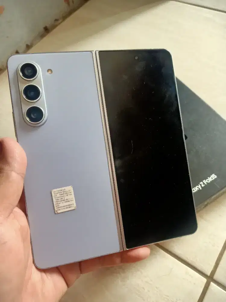 Samsung Galaxy Z Fold5 Ram 12Gb/512Gb lengkap