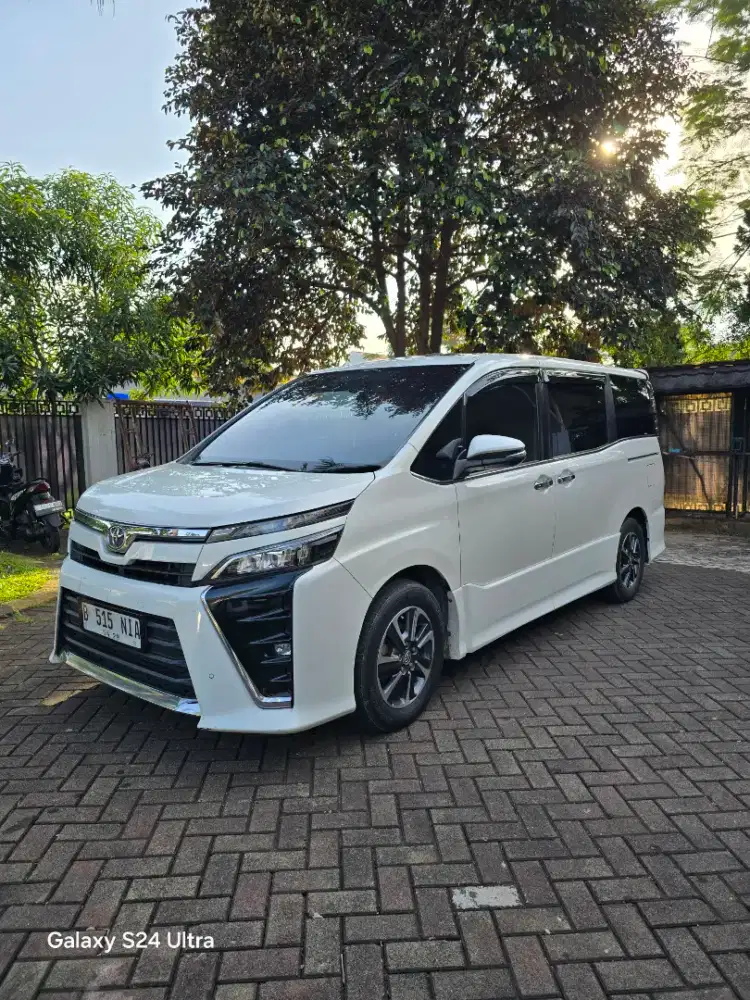 TOYOTA VOXY TH 2018