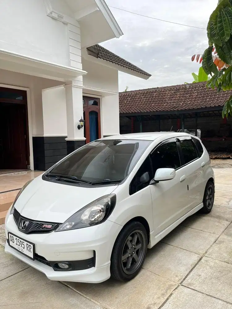 Jazz GE 8 tahun 2013