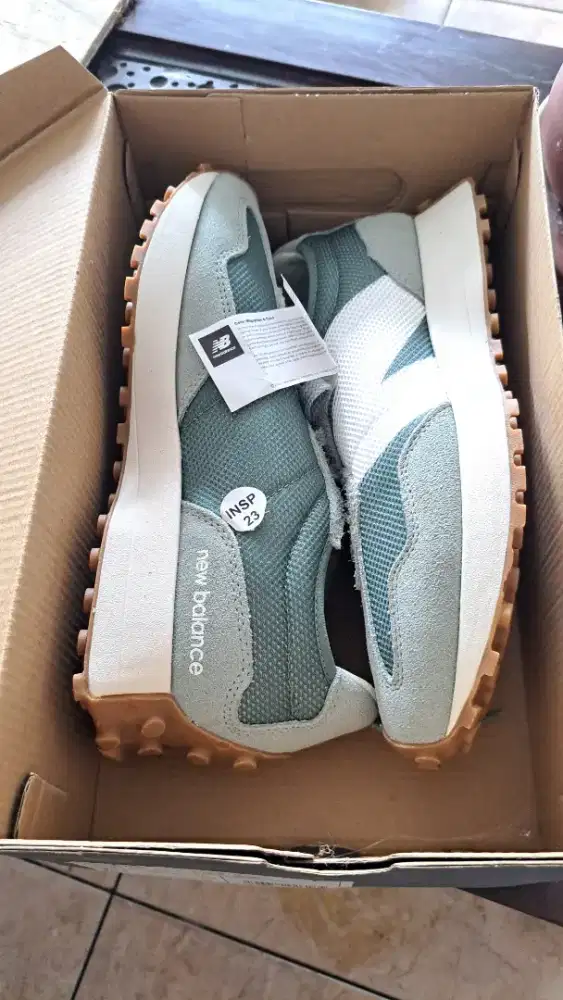 Sepatu New Balance Type MS327MS